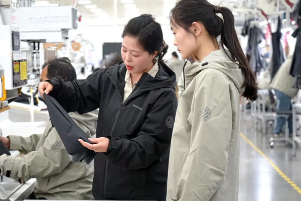 从苏州到全国，十年三级跳！波司登一班组荣获“全国工人先锋号”